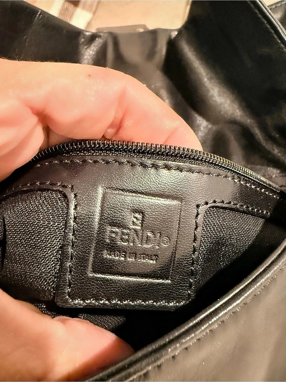 Fendi Black Leather Shoulder Bag - Picture 3 of 7
